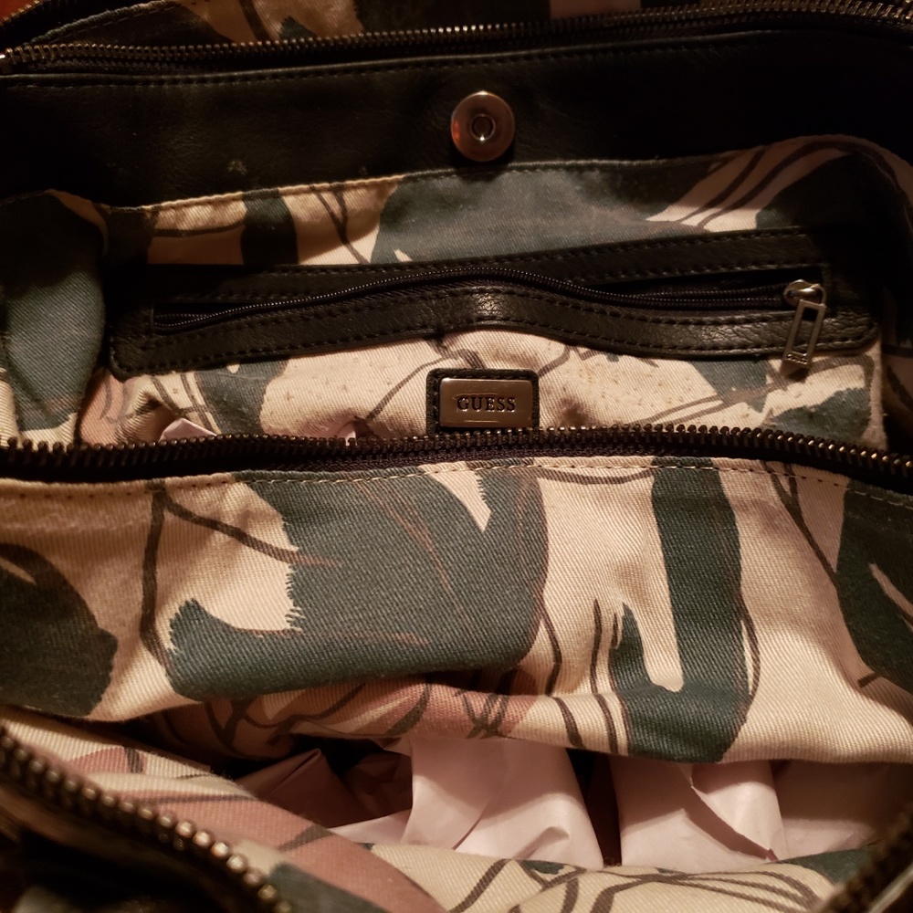 purses - Picture 3 of 8